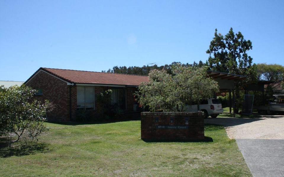 Jabiru Court 2 Crescent Head
