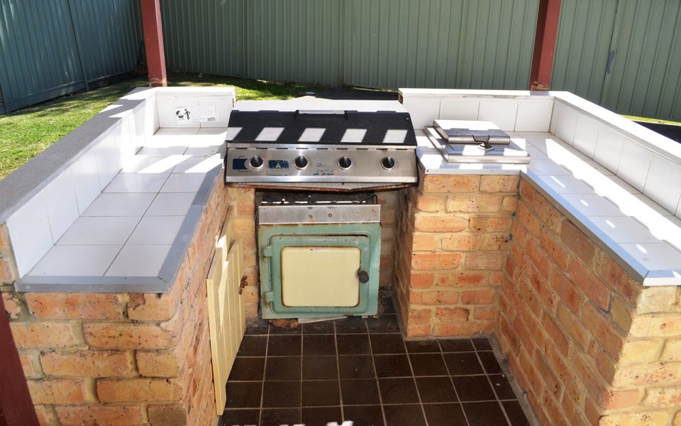 Kalinda Crescent Head