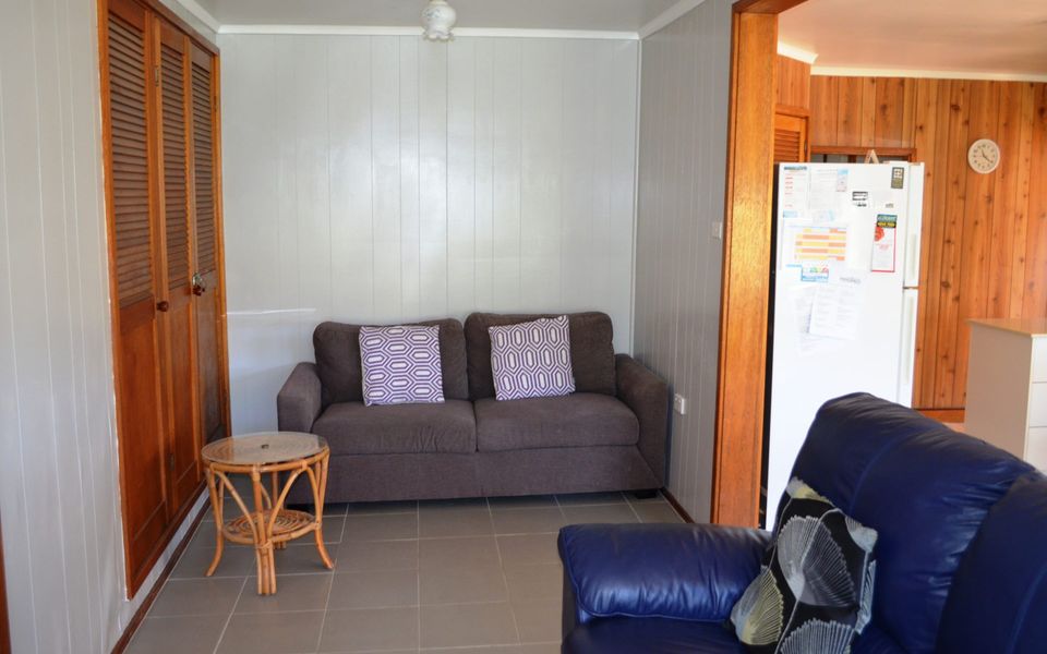 Kalinda Crescent Head