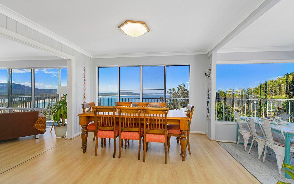 Malibu Crescent Head