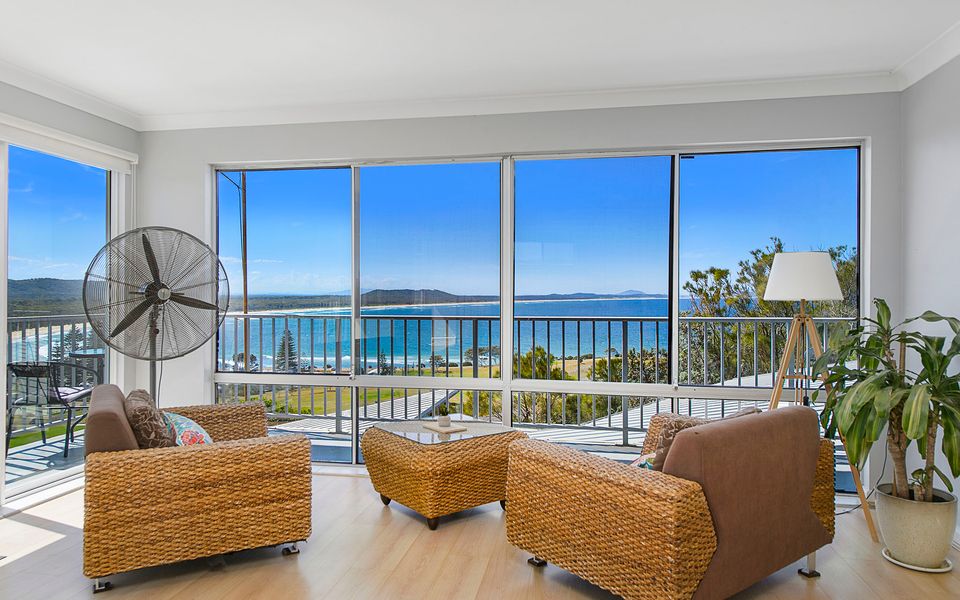 Malibu Crescent Head