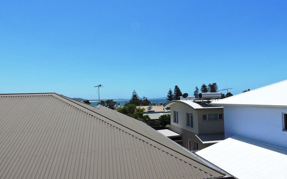 Oceans 12 Crescent Head