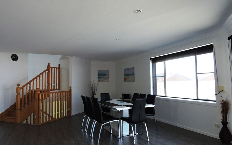 Oceans 12 Crescent Head