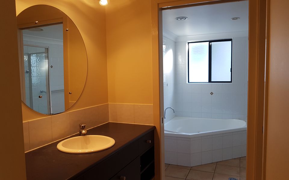 Whispering Seas Crescent Head