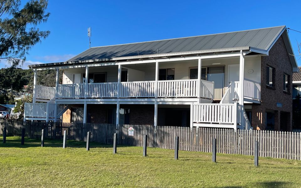 By The Sea 1 Crescent Head