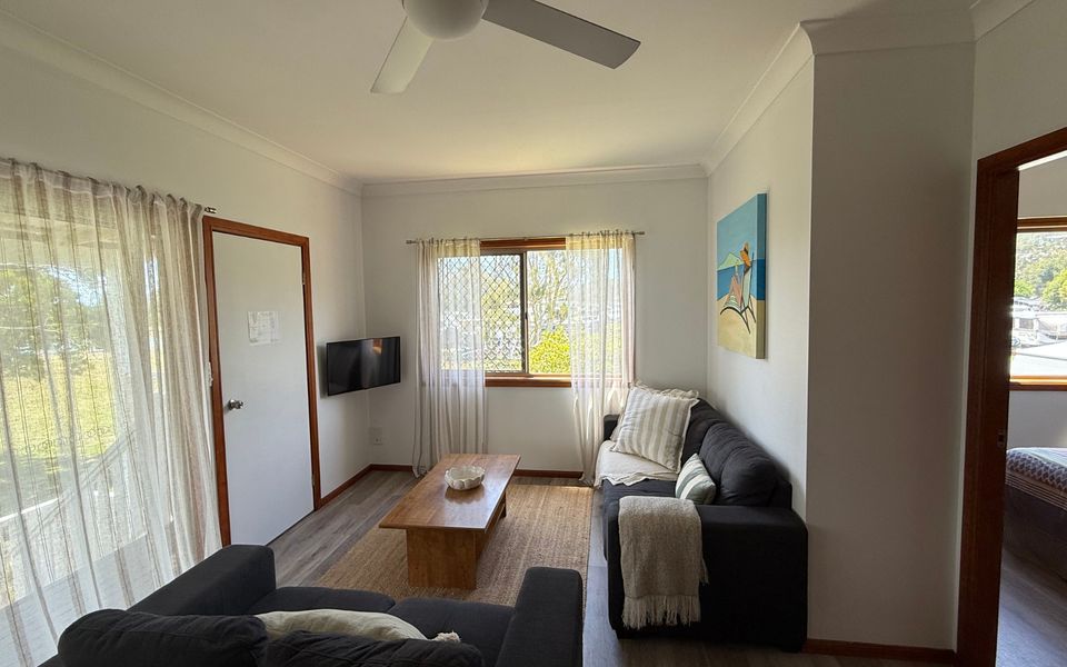 By The Sea 2 Crescent Head