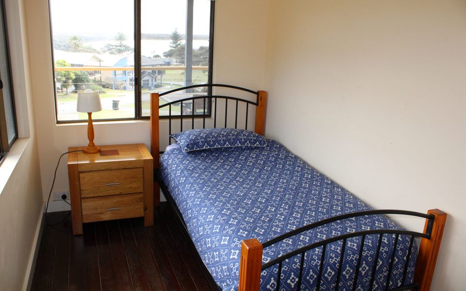 Careulea Crescent Head