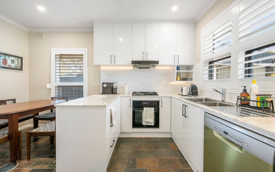 4BR Home in Fullarton
