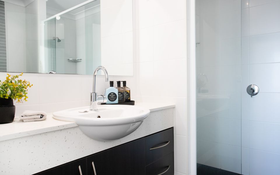 Mollymook Luxury Beachfront Apartment 10