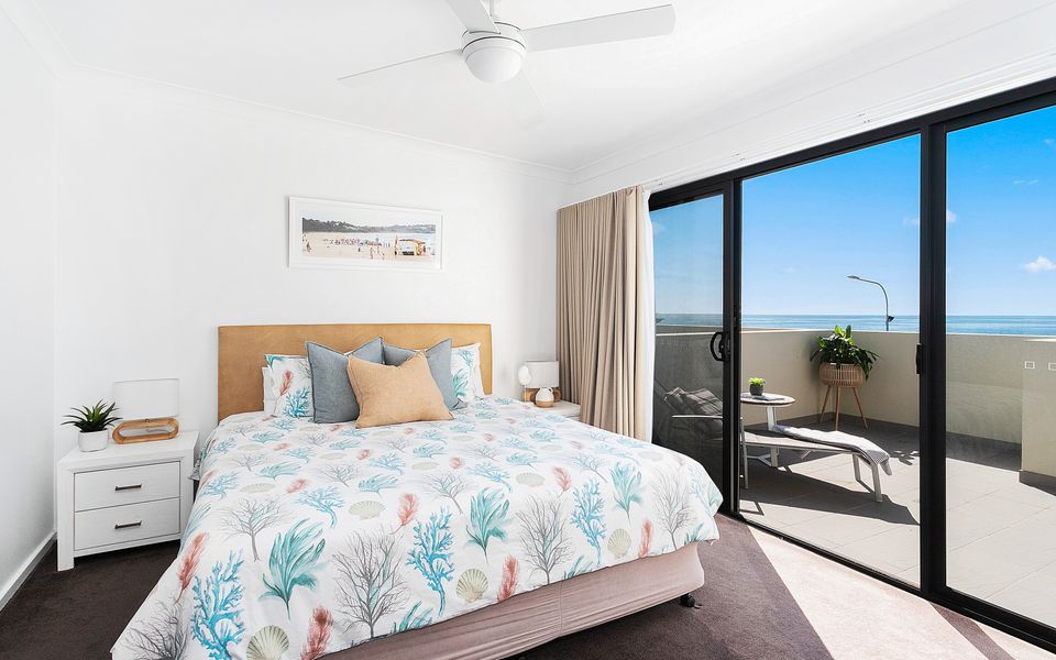 Mollymook Luxury Beachfront Apartment 10