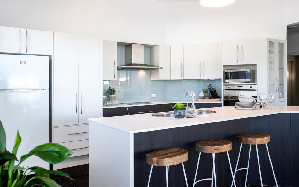 Mollymook Luxury Beachfront Apartment 10