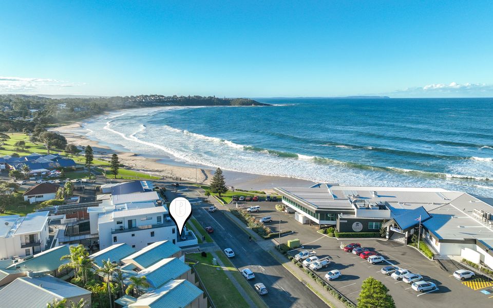 Mollymook Luxury Beachfront Apartment 3