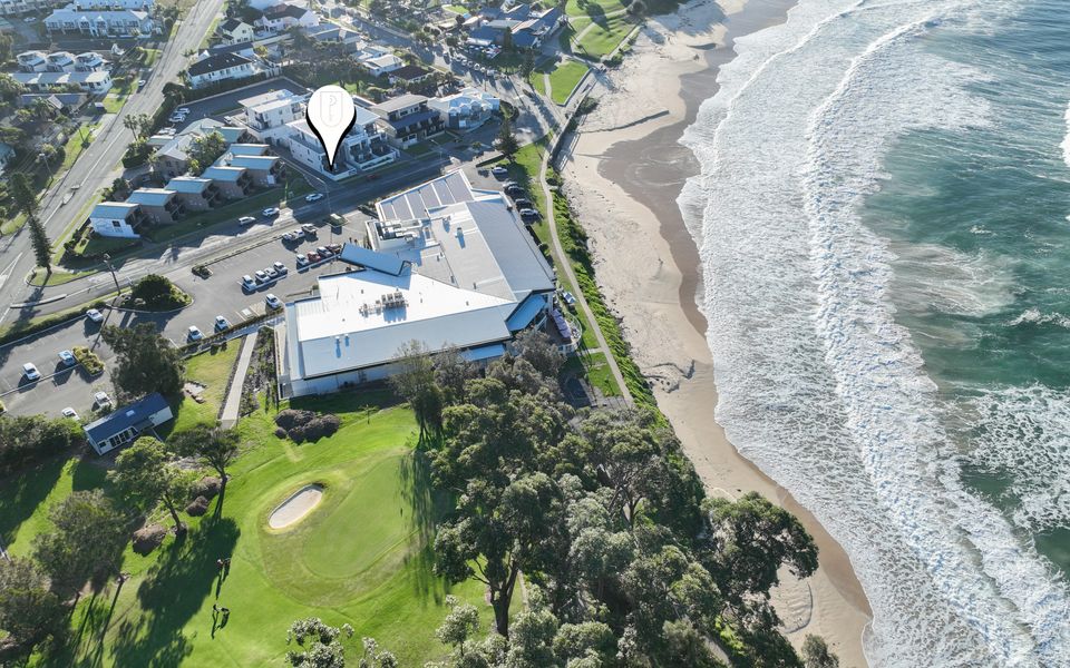 Mollymook Luxury Beachfront Apartment 3