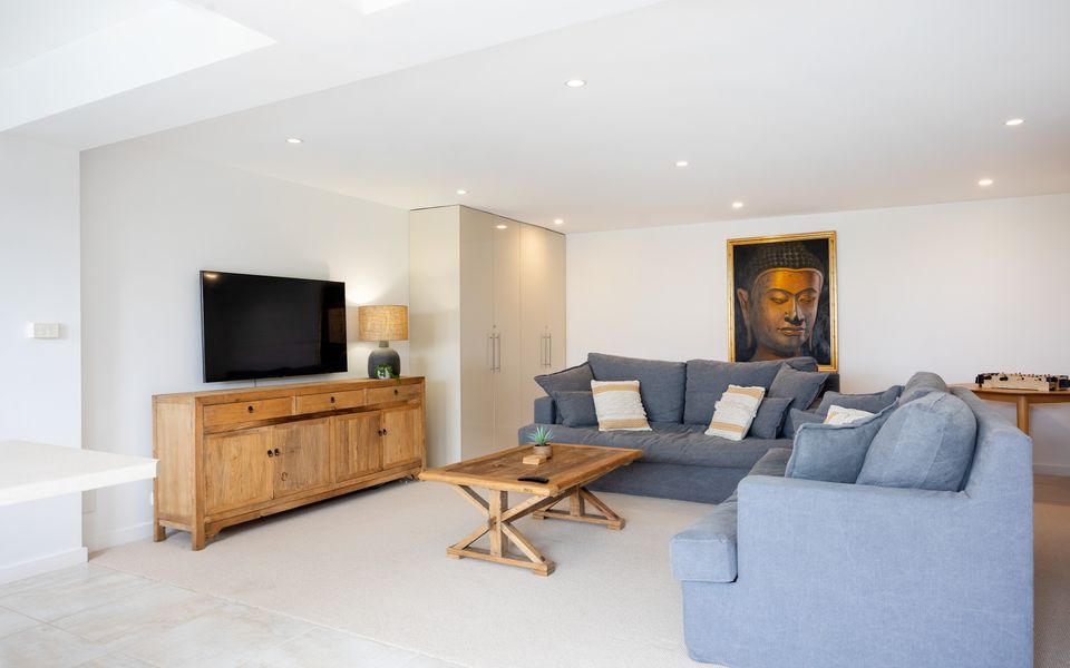 Banksia Beach House