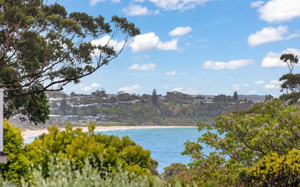 Banksia Beach House