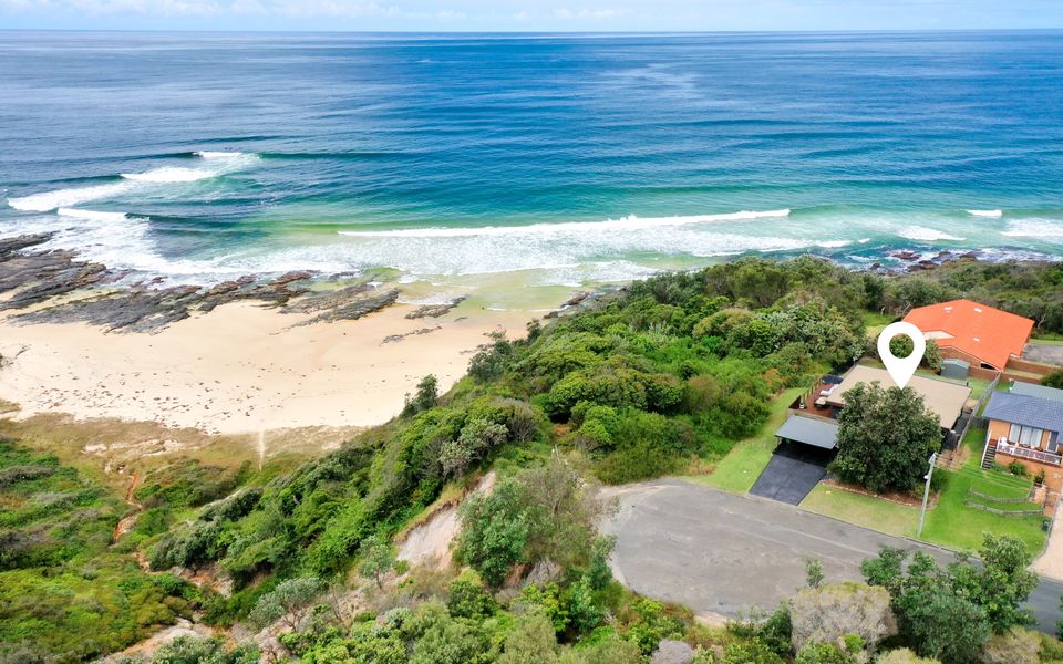 Bommie Coastal Headland