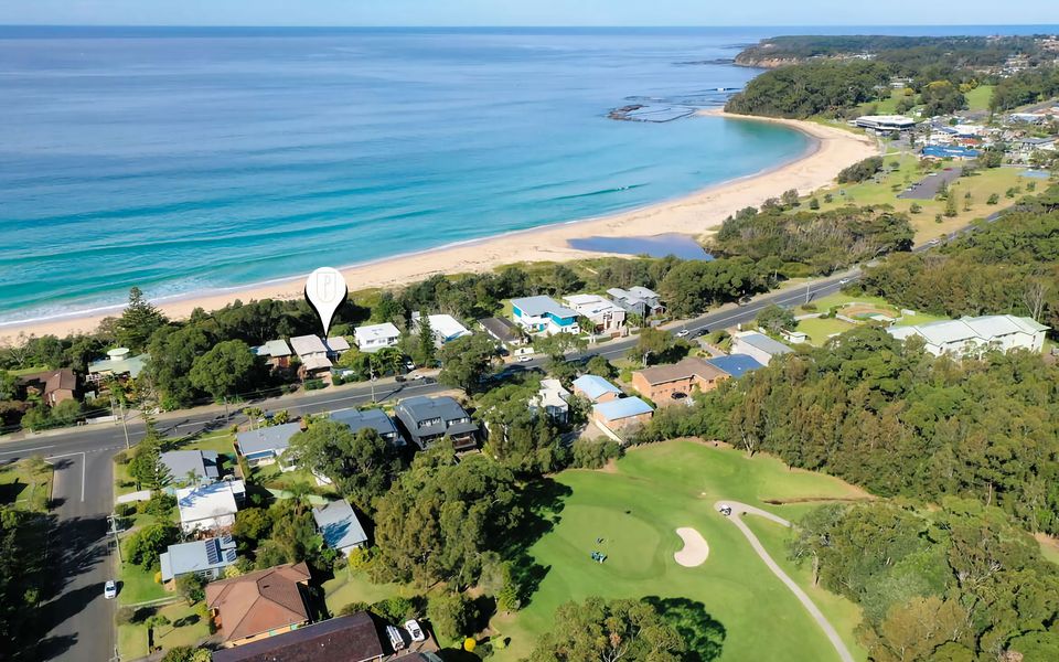 Beachfront Bliss on Mollymook Beach