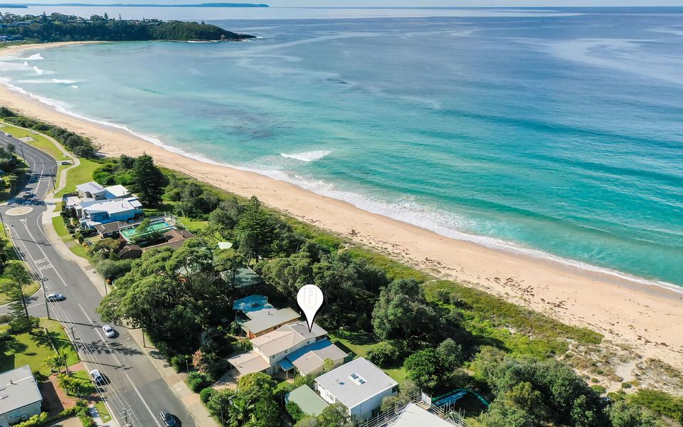 Beachfront Bliss on Mollymook Beach