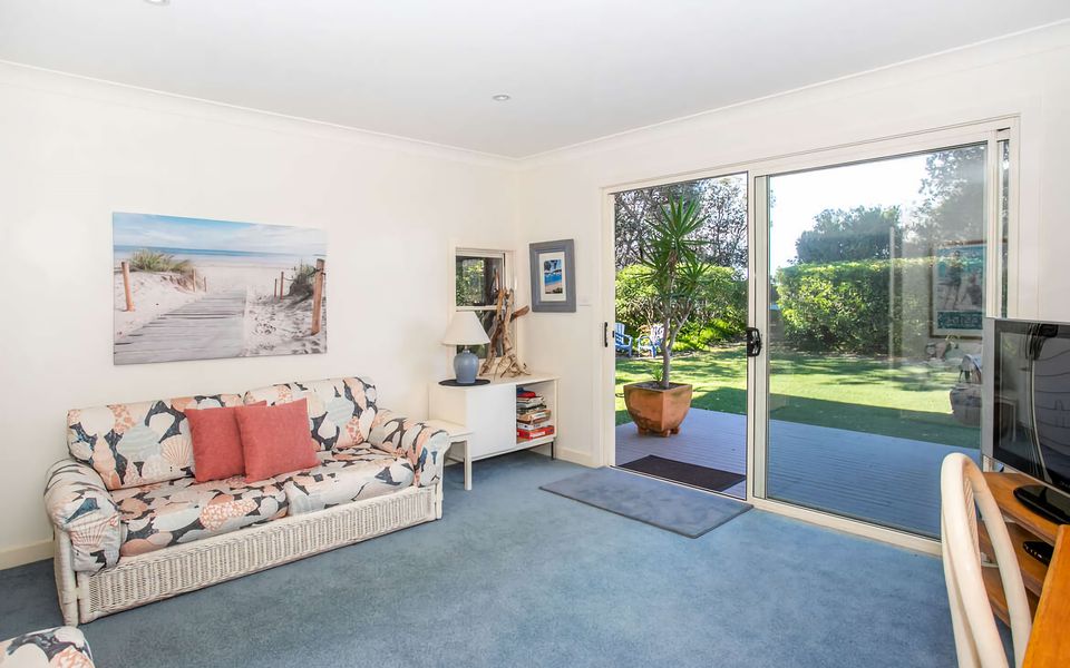 Beachfront Bliss on Mollymook Beach