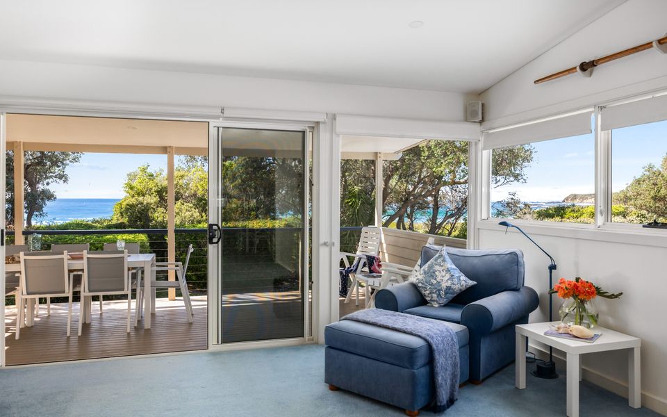 Beachfront Bliss on Mollymook Beach