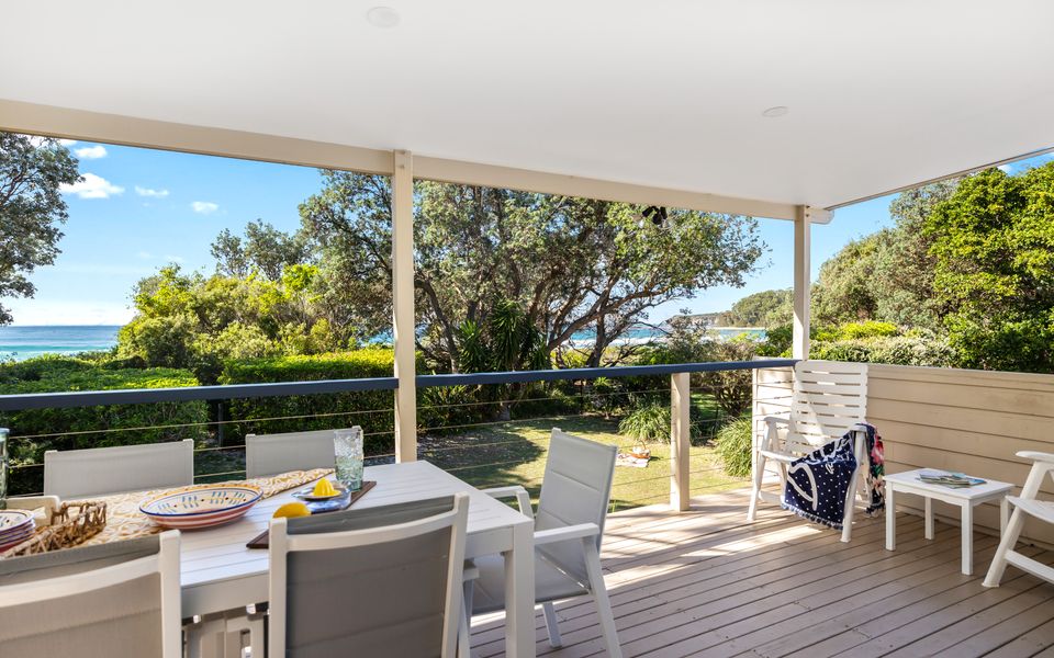 Beachfront Bliss on Mollymook Beach
