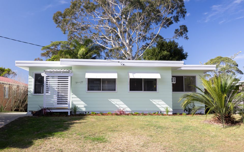 Barney’s Beach House Narrawallee