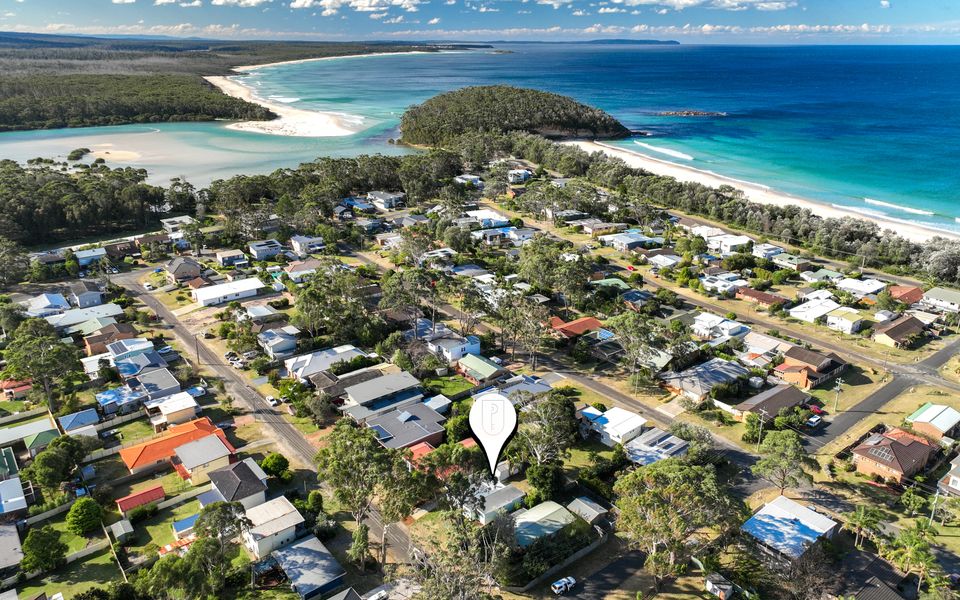 Barney’s Beach House Narrawallee