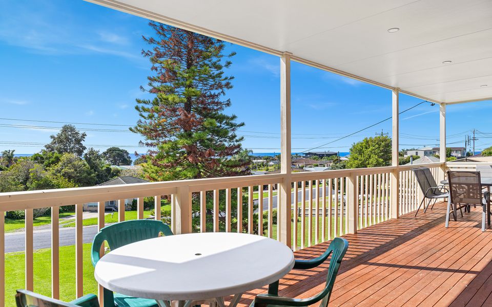 22 William Street, Dalmeny NSW 2546