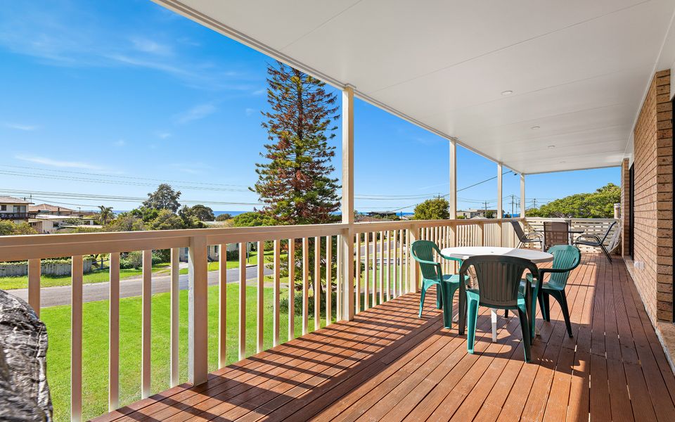 22 William Street, Dalmeny NSW 2546