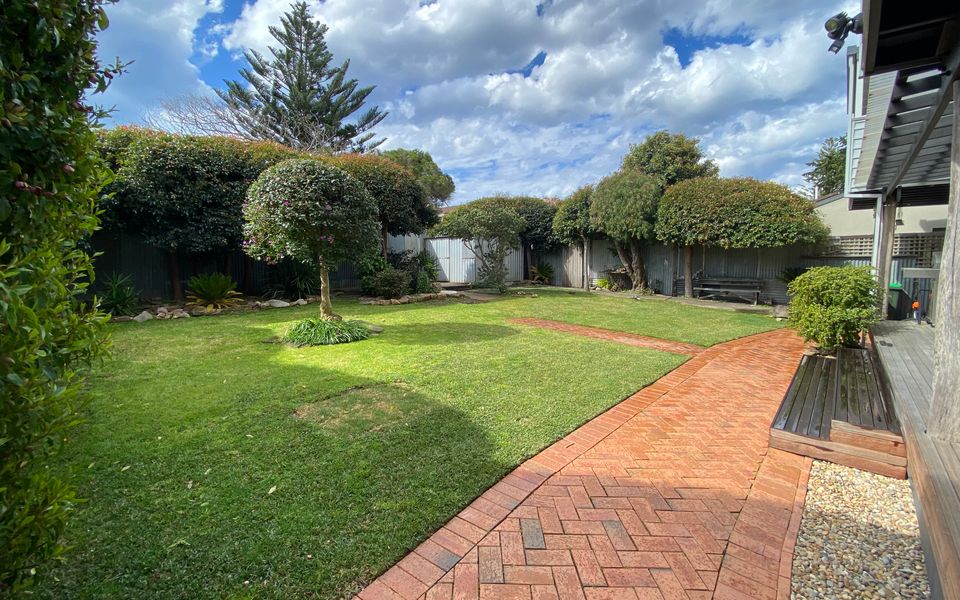 8 Borang Street, Potato Point