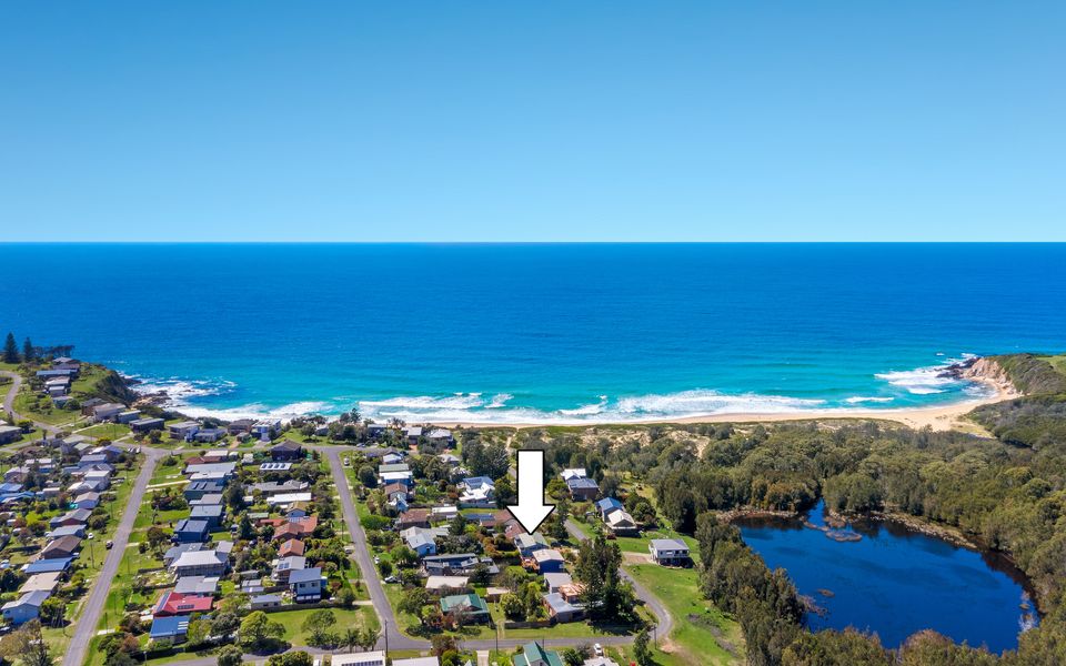 8 Borang Street, Potato Point