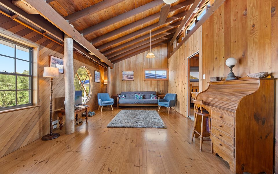 8 Borang Street, Potato Point