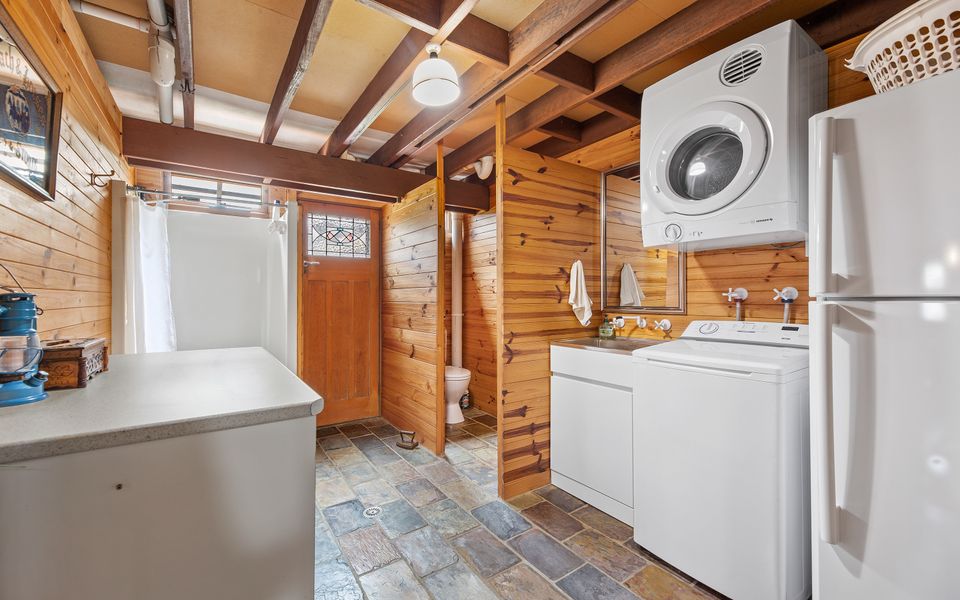 8 Borang Street, Potato Point