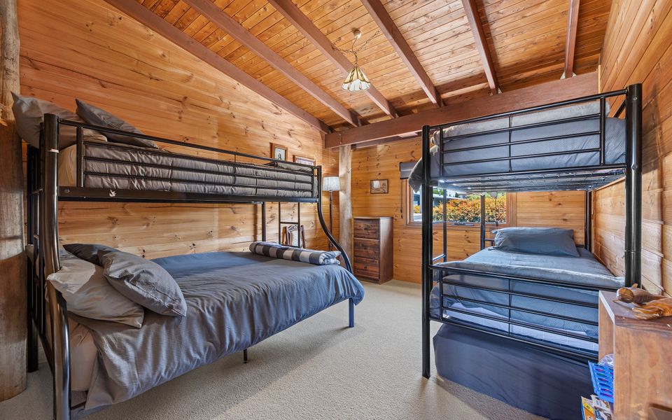 8 Borang Street, Potato Point