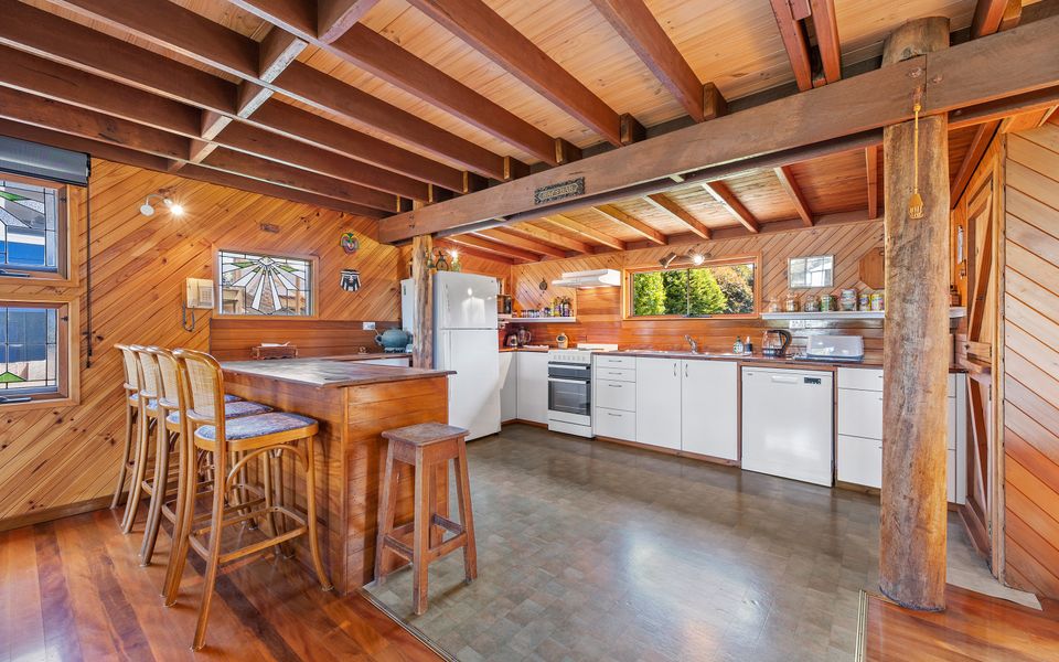 8 Borang Street, Potato Point