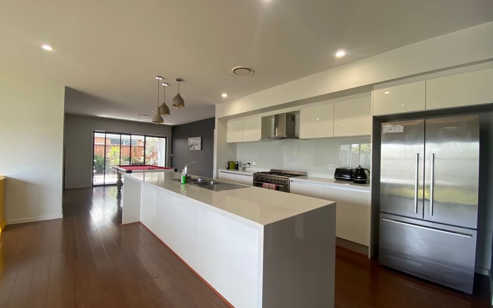 6 Bagarin Avenue, Tomakin