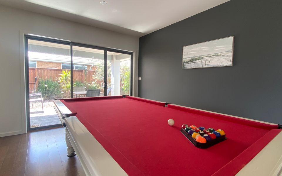 6 Bagarin Avenue, Tomakin