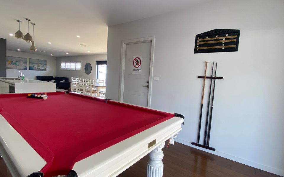 6 Bagarin Avenue, Tomakin