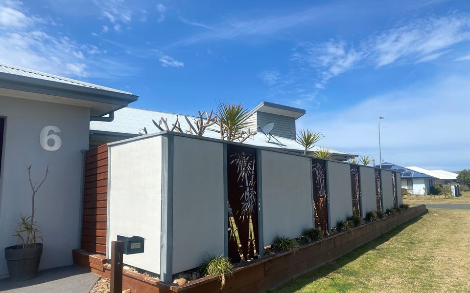 6 Bagarin Avenue, Tomakin