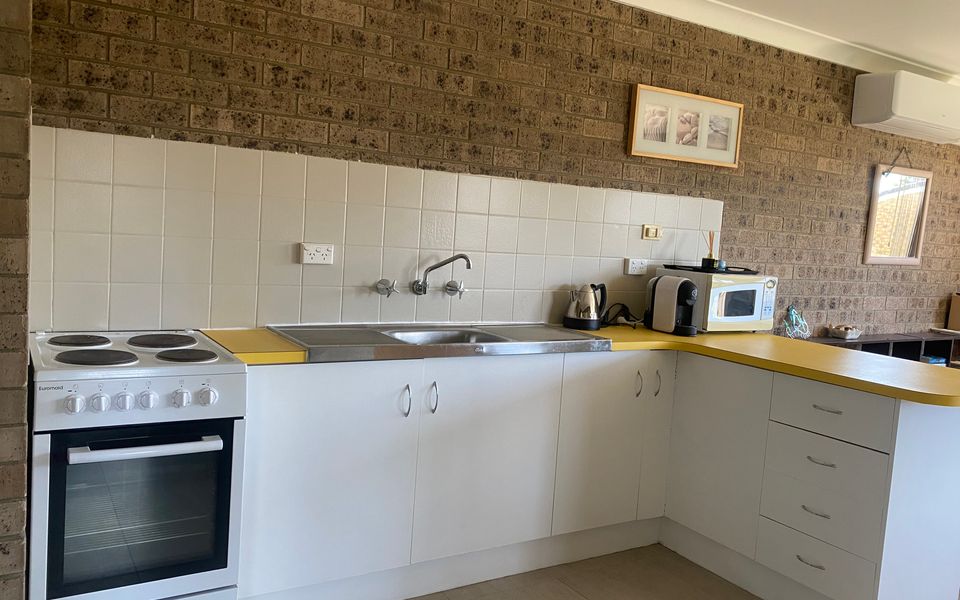 5/676 Beach Road, Surf Beach