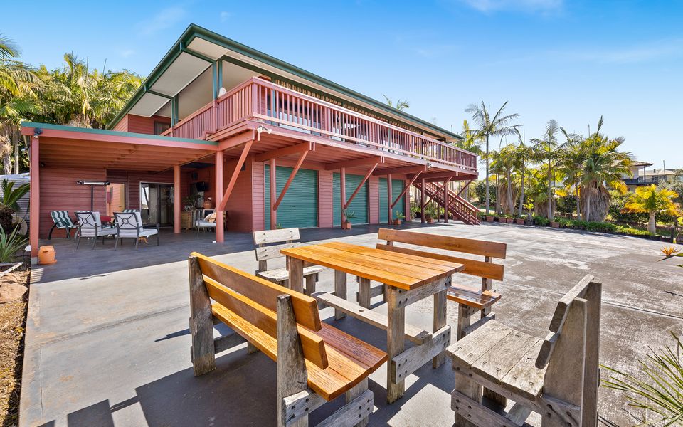 Coastal escape at Surf Beach