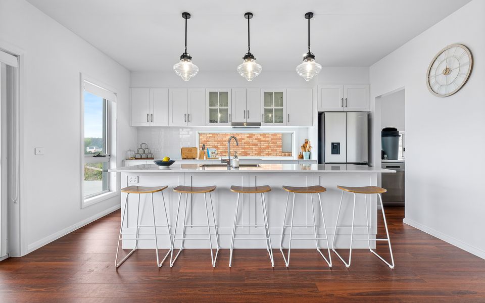 10 Bay Road, Long Beach