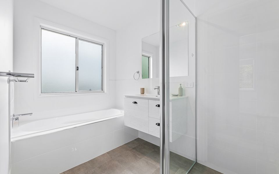 10 Bay Road, Long Beach