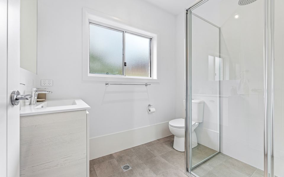 10 Bay Road, Long Beach