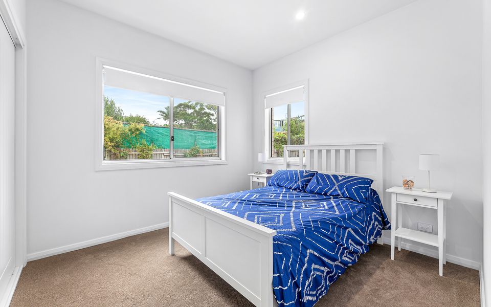 10 Bay Road, Long Beach