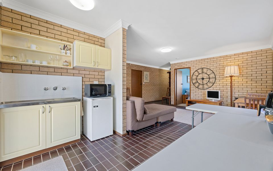 87 Dalmeny Drive, Kianga