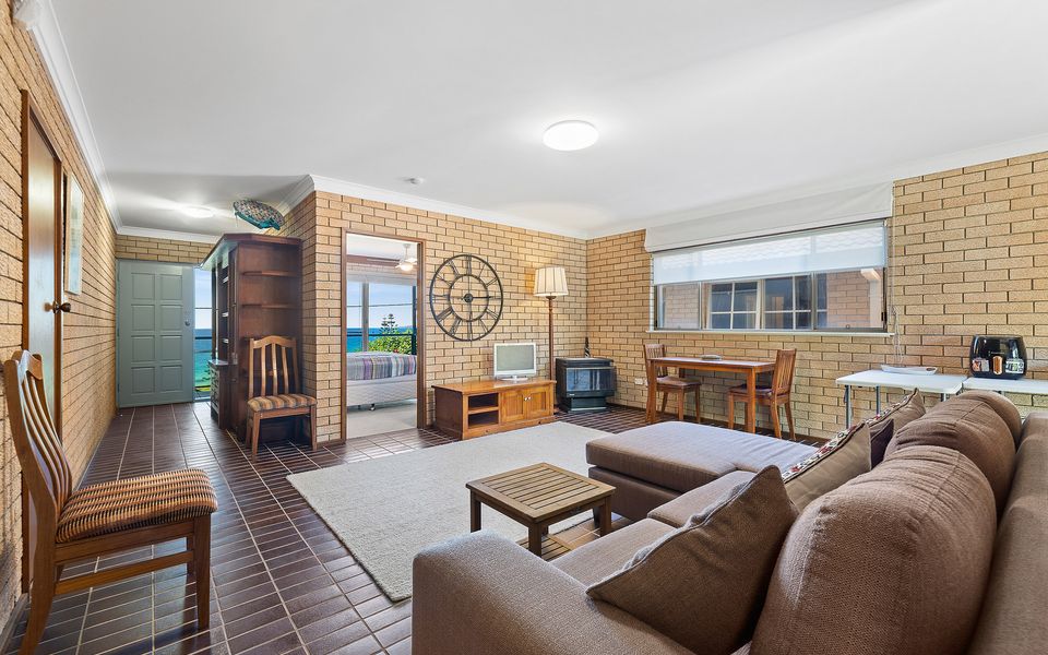 87 Dalmeny Drive, Kianga