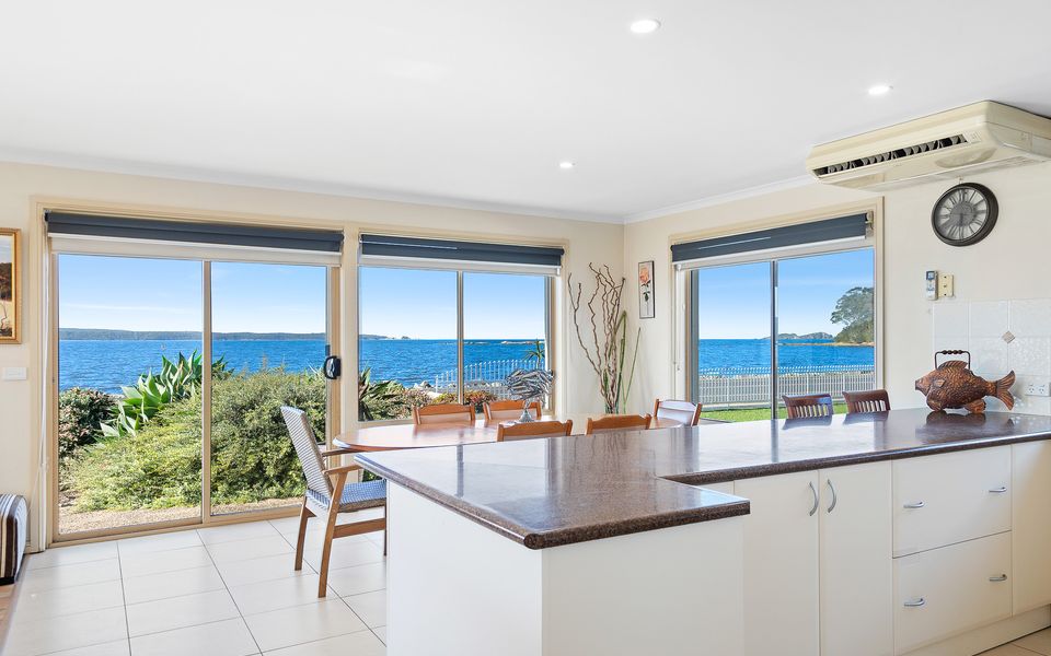 Ocean’s Edge in Batehaven