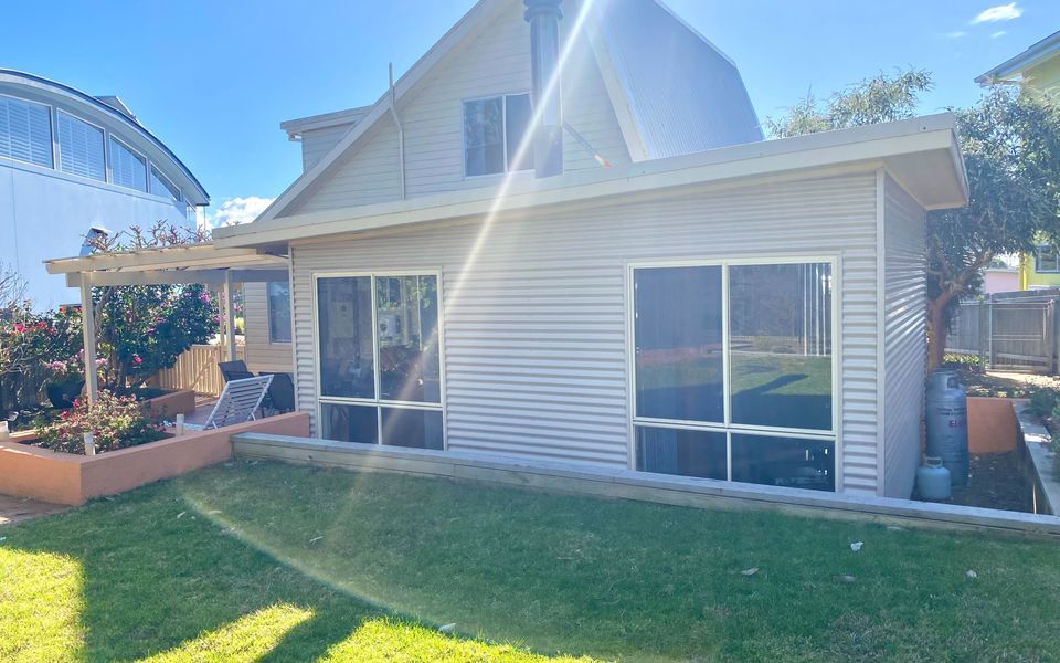 ‘Shimoda’ on Illabunda, McKenzies Beach