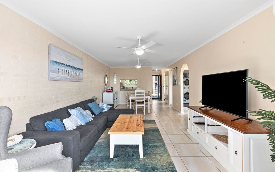 Coastal Living With Water Views